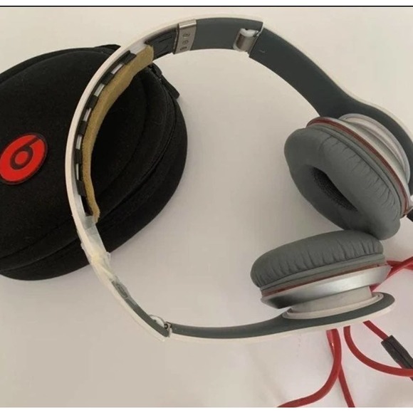 Beats by Dr. Dre Solo HD Headband Wired Headphones White Red Gray Blck Preowned - Picture 5 of 8